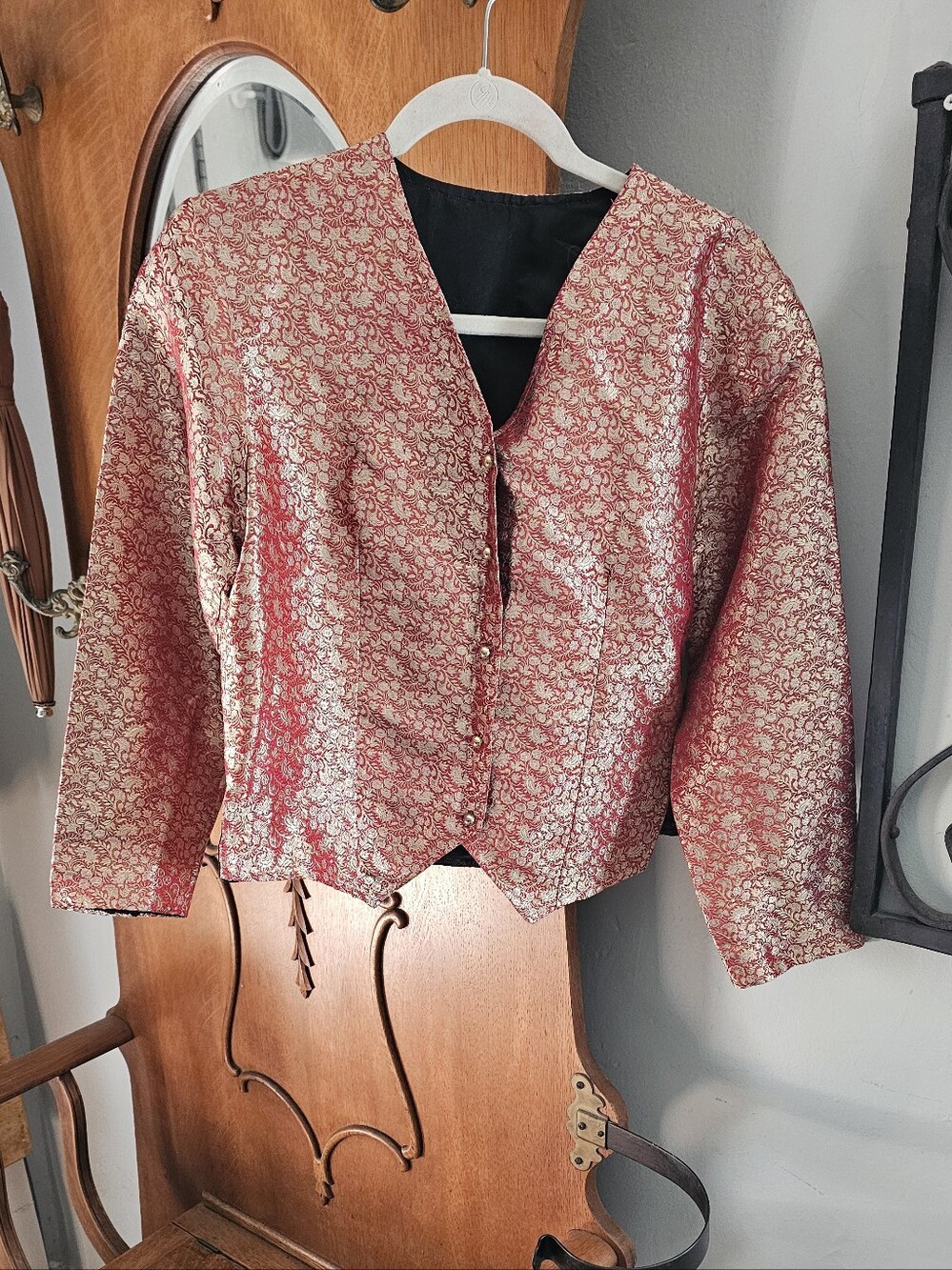 Vintage Red Gold Brocade Floral Evening Jacket Metallic